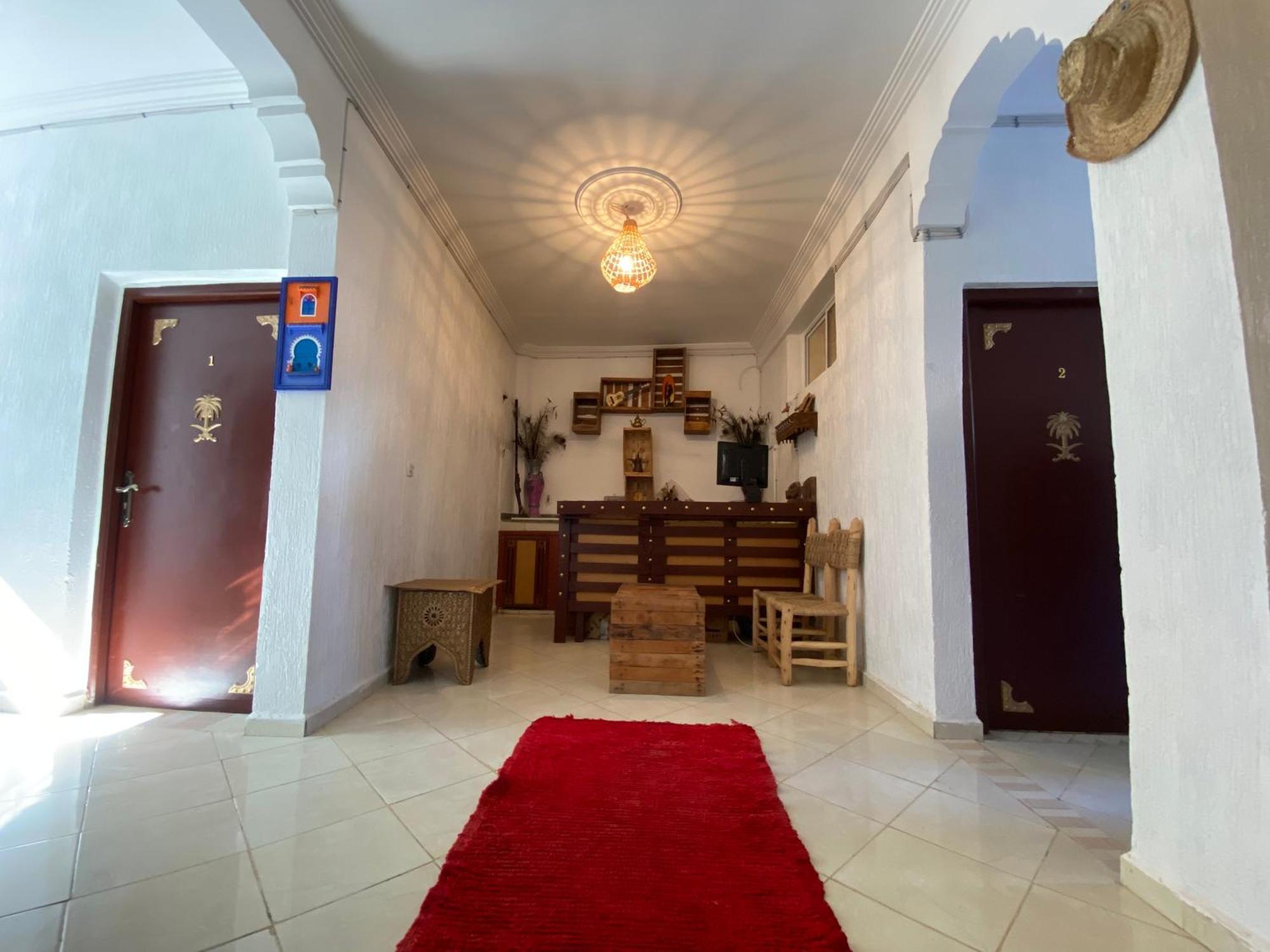 Hotel Red Carpet Surf Camp Sea, Mountain & Garden Escape Tamraght Exterior foto