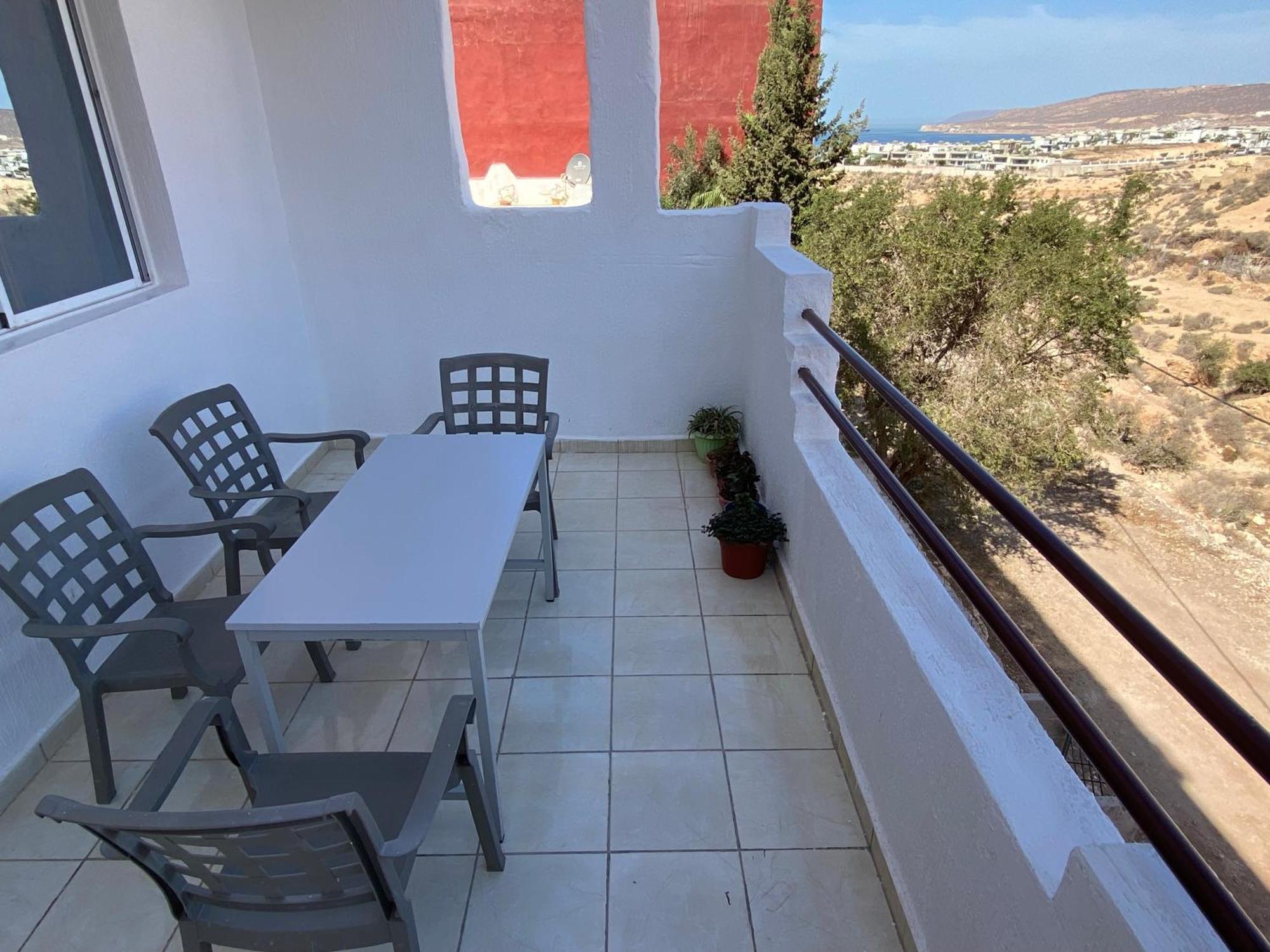 Hotel Red Carpet Surf Camp Sea, Mountain & Garden Escape Tamraght Exterior foto